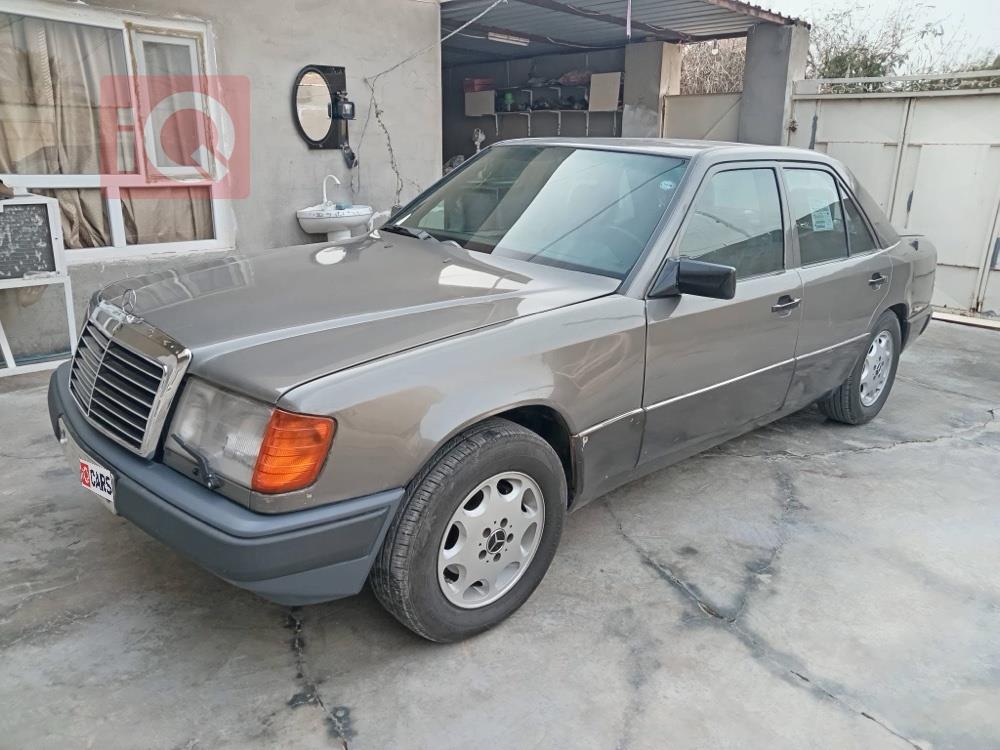 مرسيدس بنز E-Class